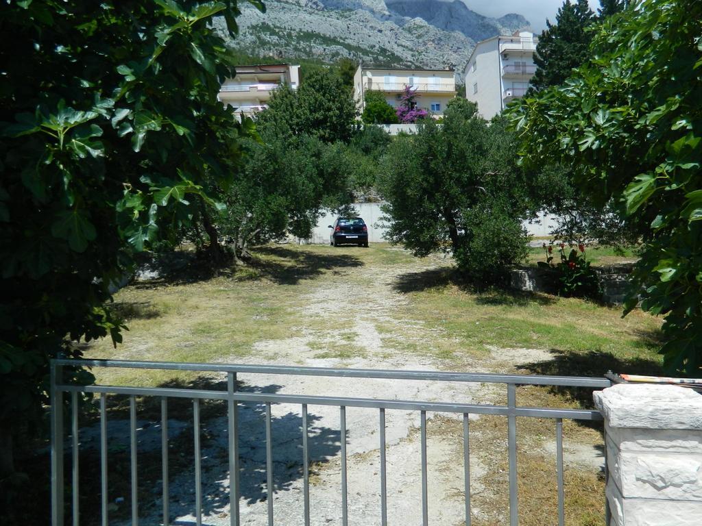 Apartments Ria Baška Voda Exteriör bild