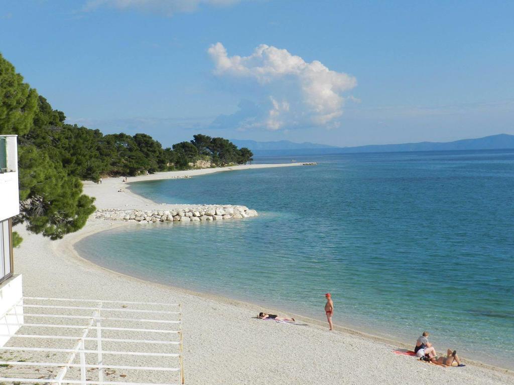 Apartments Ria Baška Voda Exteriör bild